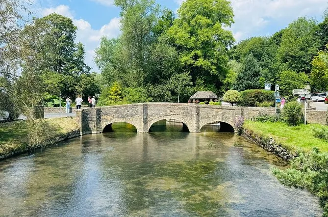 Cotswolds-Reisebustour mit optionalem Pub-Mittagessen